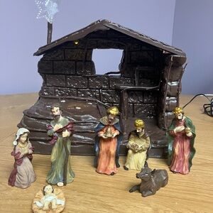 Nativity Scene with Figurines fiber optic vintage rare 9x9